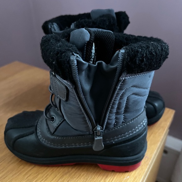 Thermolite Kids Snow Boots Boy Girl - SIZE 10- Red rubber bottom - Picture 3 of 5